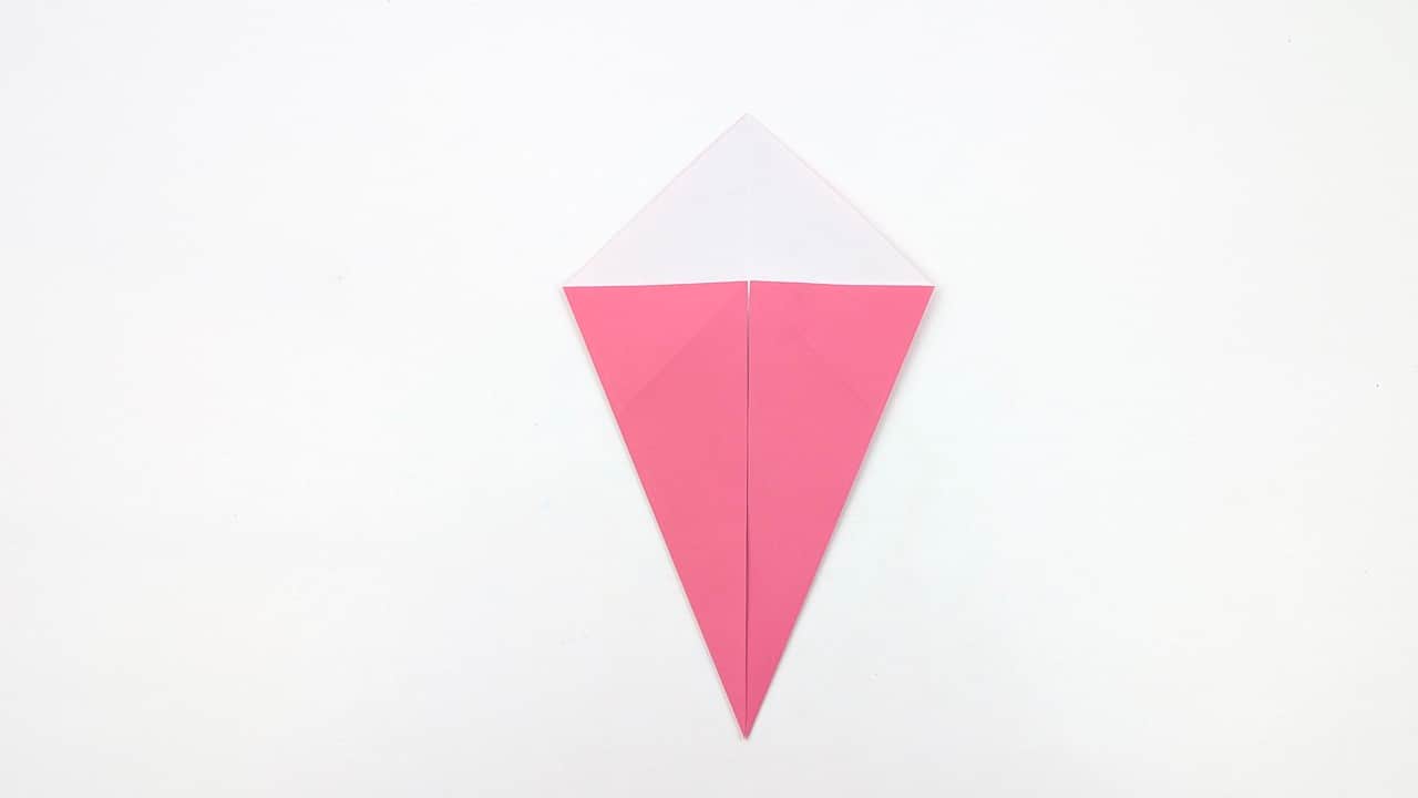 Press the kite shape flat and sharpen all creases.